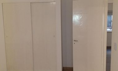 VENTA DE DEPARTAMENTO DE 3 AMBIENTES CÉNTRICO