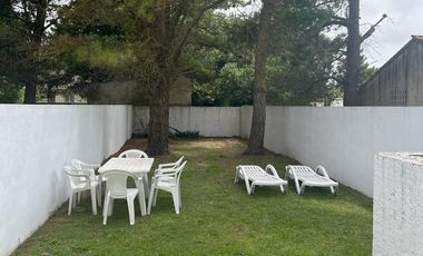 Casa-Dúplex en  calle 98 entre 23 y 25