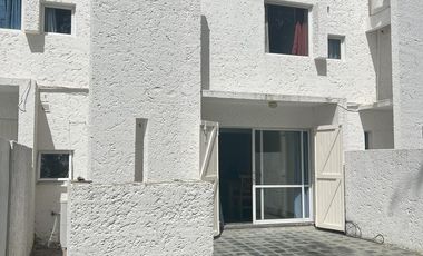 Casa-Dúplex en  calle 98 entre 23 y 25