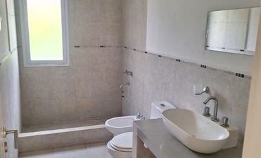 Venta Casa  C/RENTA  en Santa Teresa  Villanueva Tigre YM