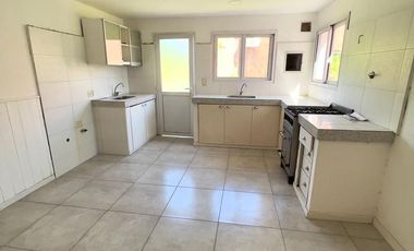 Venta Casa  C/RENTA  en Santa Teresa  Villanueva Tigre YM