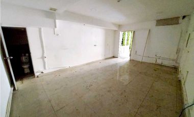 ALQUILER LOCAL EN PLANTA BAJA A ORILLA DE CALLE EN SAN FRANCISCO