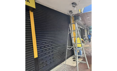 LOCAL COMERCIAL / AVENIDA 5 DE MAYO / 200 M / PLANTA BAJA / VACIO