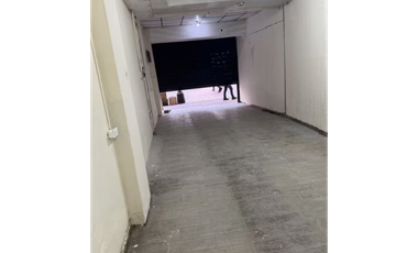 LOCAL COMERCIAL / AVENIDA 5 DE MAYO / 200 M / PLANTA BAJA / VACIO