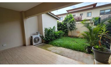 CASA EN VENTA WOODLANDS PANAMA PACIFICO
