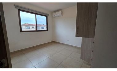 CASA EN VENTA WOODLANDS PANAMA PACIFICO