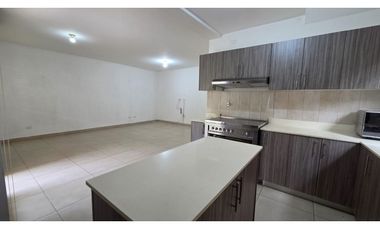 CASA EN VENTA WOODLANDS PANAMA PACIFICO