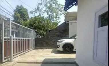 Rumah tengah kota di Ciateul Sawah Kurung dkt Bkr Buah batu