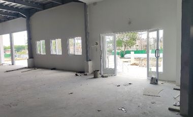 Gudang Luas 2000 sd 4000 disewakan  di Delta silicon 5