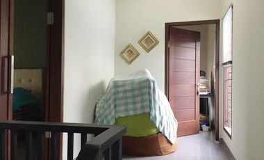 Rumah di kompleks perumahan Meninting Garden Lombok