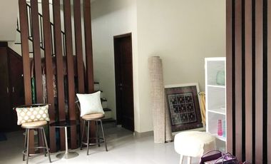 Rumah di kompleks perumahan Meninting Garden Lombok