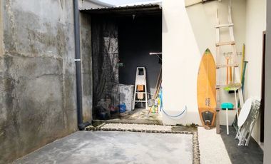 Rumah di kompleks perumahan Meninting Garden Lombok