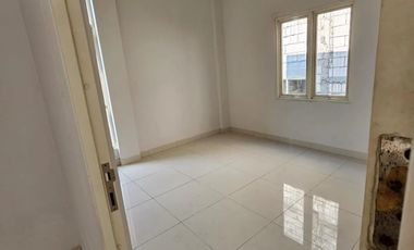 Rumah Kahuripan siap huni posisi hook sebelah fasum taman lokasi pusat kota