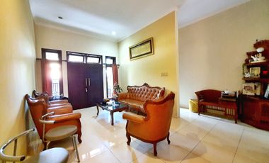 Dijual Rumah Mewah, Lokasi Strategis 5 Menit ke kampus UII, Amikom, UPN dan Pakuwon Mall.