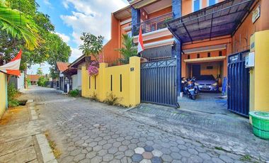 Dijual Rumah Mewah, Lokasi Strategis 5 Menit ke kampus UII, Amikom, UPN dan Pakuwon Mall.