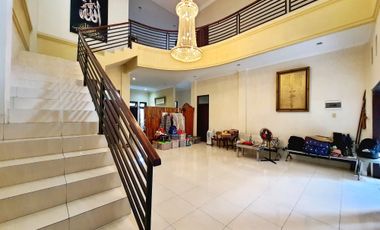 Dijual Rumah Mewah, Lokasi Strategis 5 Menit ke kampus UII, Amikom, UPN dan Pakuwon Mall.