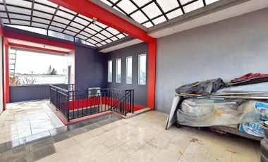 Dijual Rumah Mewah, Lokasi Strategis 5 Menit ke kampus UII, Amikom, UPN dan Pakuwon Mall.