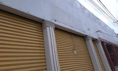 Local Comercial Av Las Esclusas Sur de Guayaquil  SanS