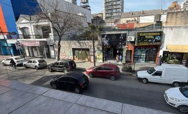 Departamento Tipo Casa en alquiler en Lanus Este