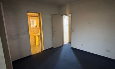Departamento Tipo Casa en alquiler en Lanus Este