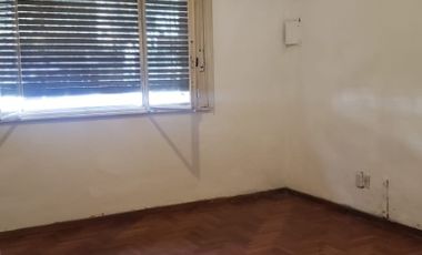 Casa PH en alquiler en Caseros