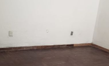 Casa PH en alquiler en Caseros