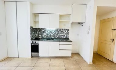 ALQUILER MONOAMBIENTE CON COCHERA ALMAGRO