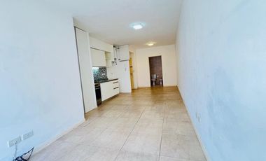 ALQUILER MONOAMBIENTE CON COCHERA ALMAGRO