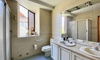 Casa en Venta en Parque Antonio Rabat