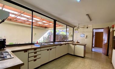 Casa en Venta en Parque Antonio Rabat