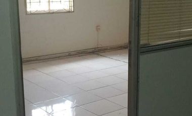 Gudang Lokasi Strategis siap Pakai di Topas
