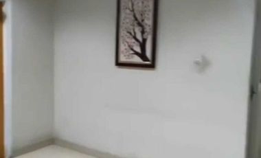 Di Jual Gedung Show Room Include Bengkel beserta seluruh isinya