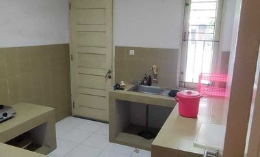 DISEWAKAN RUMAH NGINDEN INTAN