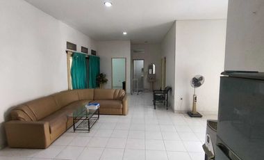 DISEWAKAN RUMAH NGINDEN INTAN