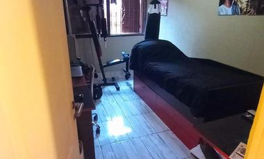 PH en venta - 4 Dormitorios 2 Baños - Ituzaingó