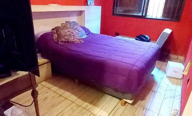 PH en venta - 4 Dormitorios 2 Baños - Ituzaingó