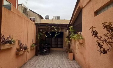 PH en venta - 4 Dormitorios 2 Baños - Ituzaingó