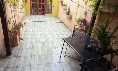 PH en venta - 4 Dormitorios 2 Baños - Ituzaingó