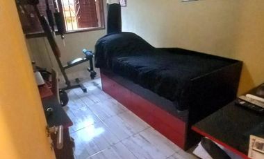 PH en venta - 4 Dormitorios 2 Baños - Ituzaingó