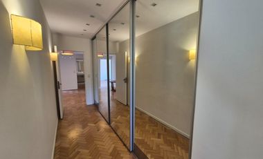Venta Departamento La Lucila Vista al rio 6 ambientes 2 cocheras