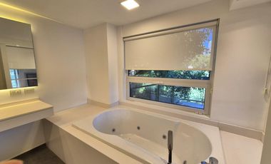 Venta Departamento La Lucila Vista al rio 6 ambientes 2 cocheras
