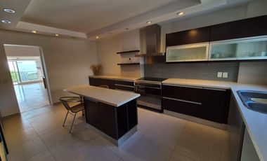 Venta Departamento La Lucila Vista al rio 6 ambientes 2 cocheras