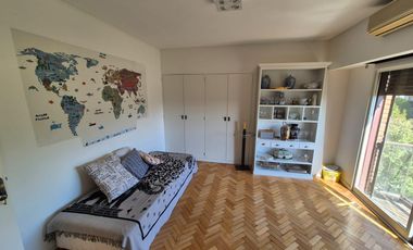 Venta Departamento La Lucila Vista al rio 6 ambientes 2 cocheras