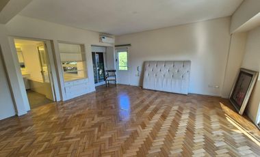 Venta Departamento La Lucila Vista al rio 6 ambientes 2 cocheras