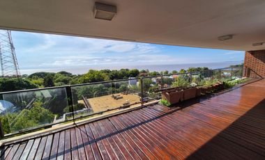 Venta Departamento La Lucila Vista al rio 6 ambientes 2 cocheras