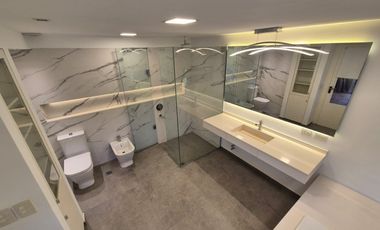 Venta Departamento La Lucila Vista al rio 6 ambientes 2 cocheras
