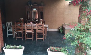Casa en  Junín .Barrio Respuela