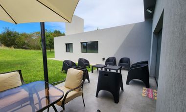 Casa en venta - 4 Dormitorios 4 Baños - Pinamar