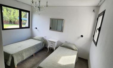 Casa en venta - 4 Dormitorios 4 Baños - Pinamar