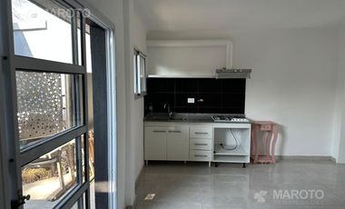 Departamento en Alquiler en centro de Maschwitz - Dos ambientes con patio-MAROTO PROPIEDADES